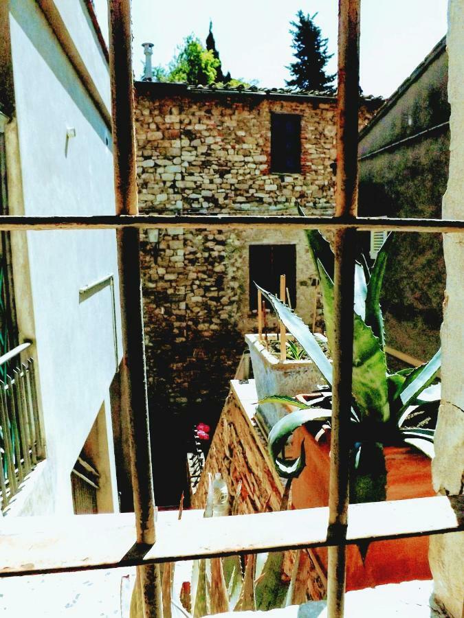 Centralissimo Nel Cuore Del Borgo Suvereto Luaran gambar