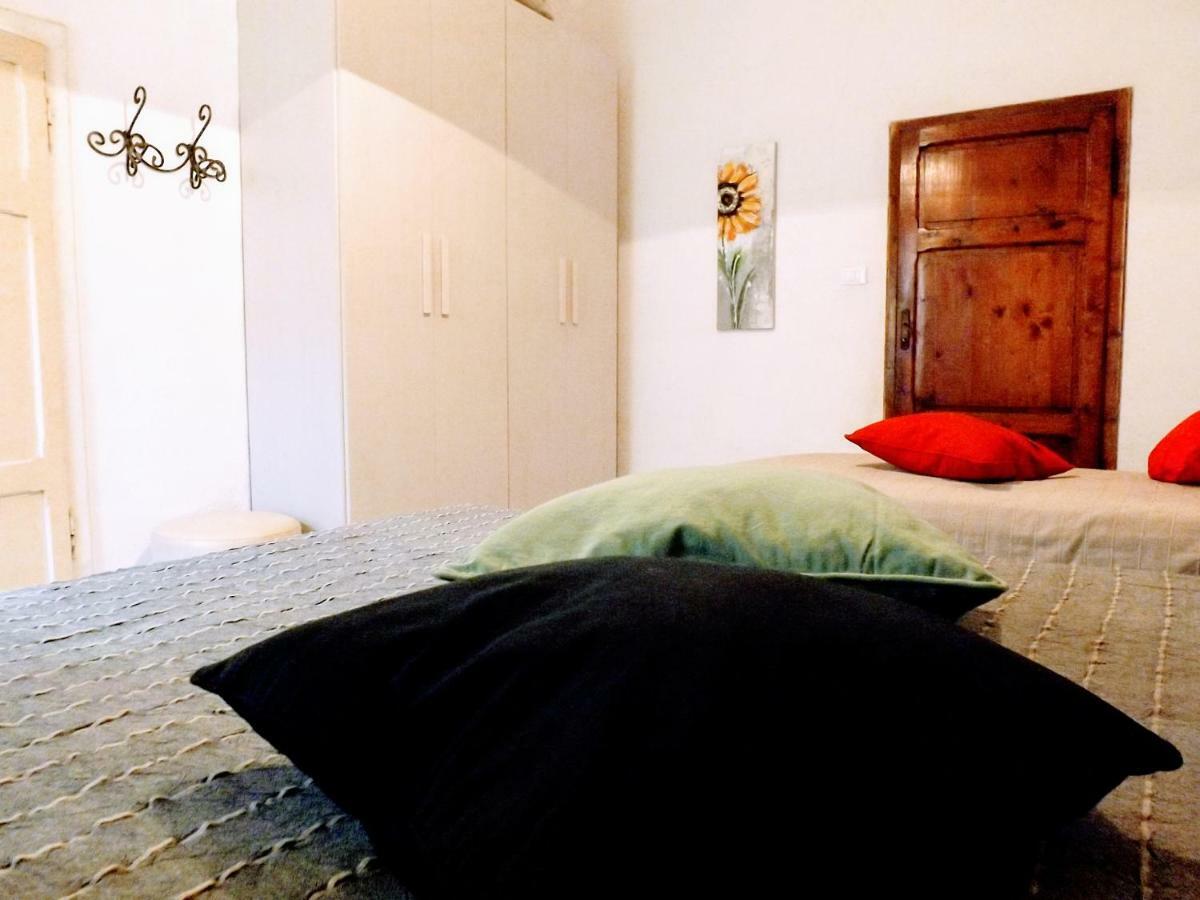 Centralissimo Nel Cuore Del Borgo Suvereto Luaran gambar