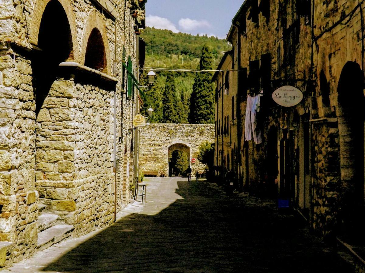 Centralissimo Nel Cuore Del Borgo Suvereto Luaran gambar