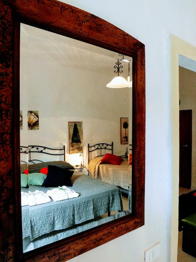 Centralissimo Nel Cuore Del Borgo Suvereto Luaran gambar